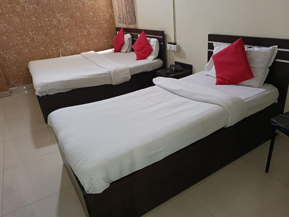 Hotel Mahati Indore Eksteriør bilde